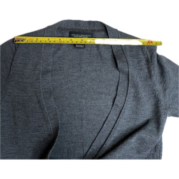 Banana Republic Womens XXS Gray V-neck Cardigan Beaded Fine Merino Wool Pocket - Picture 8 of 9
